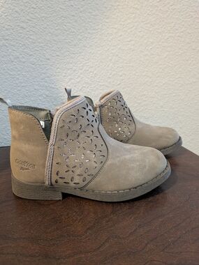 OshKosh B'gosh Girls' Taupe Suede Ankle Boots with Cutout Detail